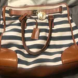 MK stripped shoulder bag